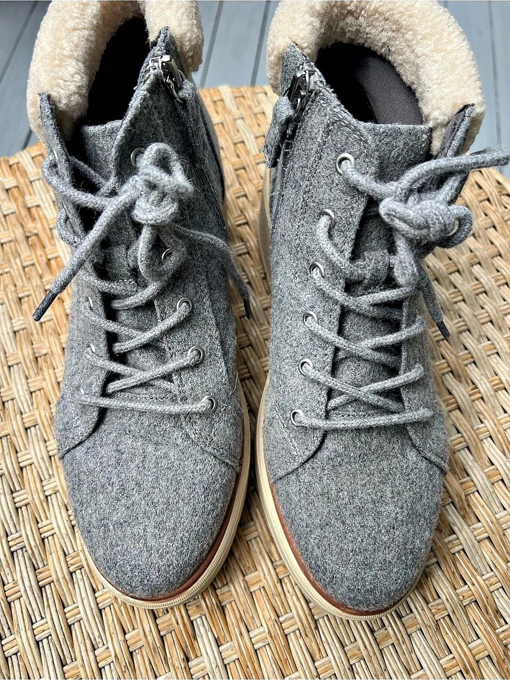 Dr. Scholl's Gray & Cream Platform Winter Boots